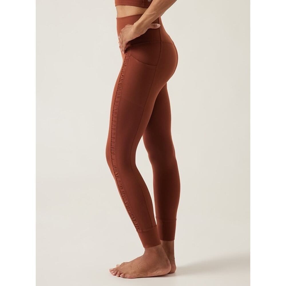 Athleta Salutation Stash II Ruch Craft 7/8 Tight Size S in Ancient Mahogany *EUC - Picture 1 of 13